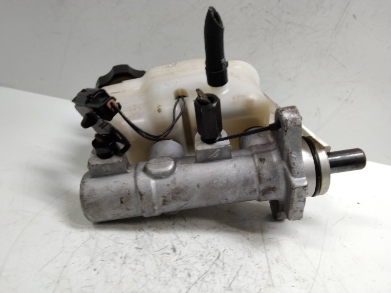 Recambio de bomba freno para kia sorento 2.5 crdi concept referencia OEM IAM   