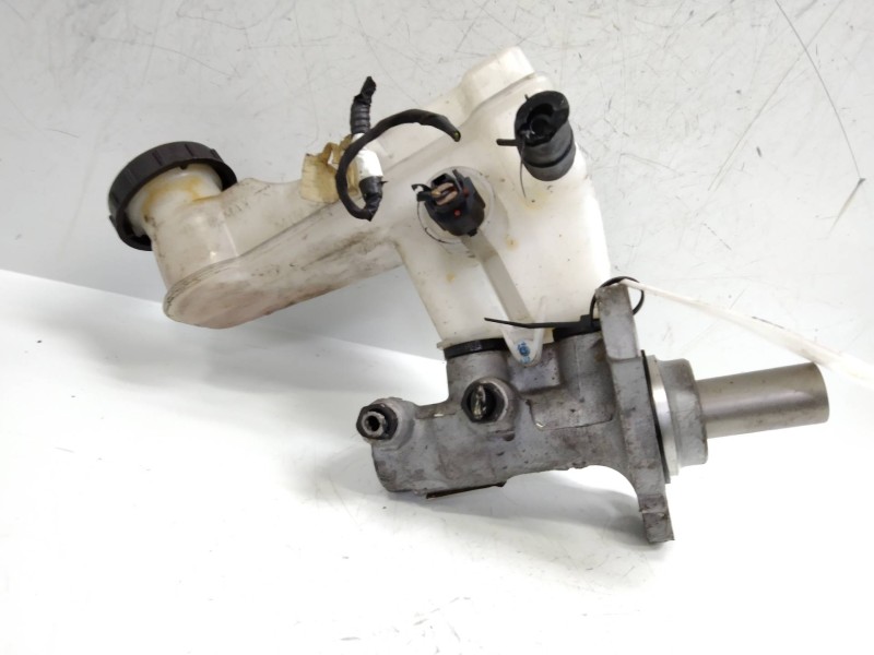 Recambio de bomba freno para kia venga 1.4 crdi cat referencia OEM IAM   