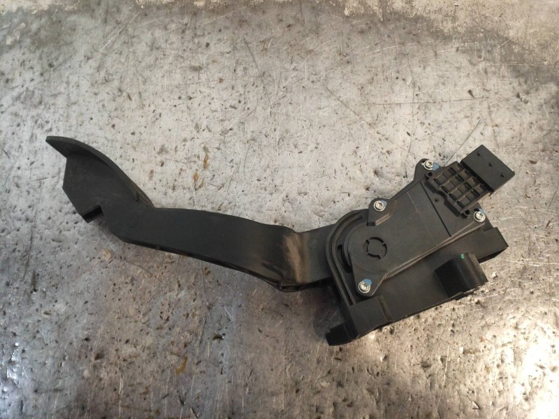 Recambio de potenciometro pedal para opel combo d kasten l2h1 2,4t referencia OEM IAM 0280755157 51831864 