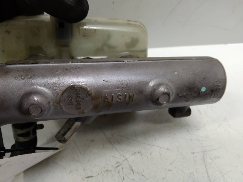 Recambio de bomba freno para lexus is200 (gxe10) 2.0 cat referencia OEM IAM 2A0985358  