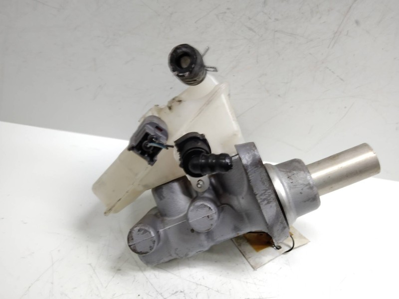 Recambio de bomba freno para mazda 5 berl. (cr) 2.0 diesel cat referencia OEM IAM   