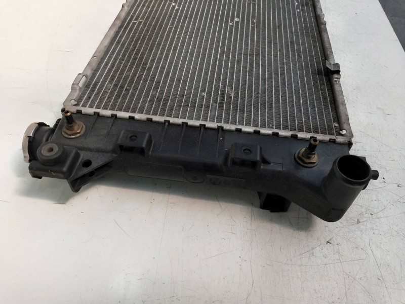 Recambio de radiador agua para chrysler grand voyager referencia OEM IAM   