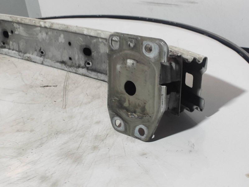 Recambio de refuerzo paragolpes delantero para opel combo d kasten l2h1 2,4t referencia OEM IAM   