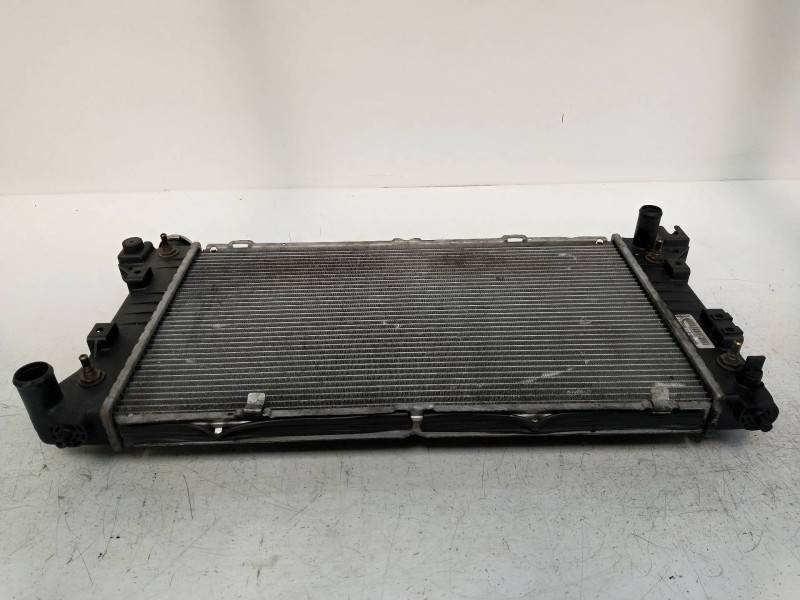 Recambio de radiador agua para chrysler grand voyager referencia OEM IAM   