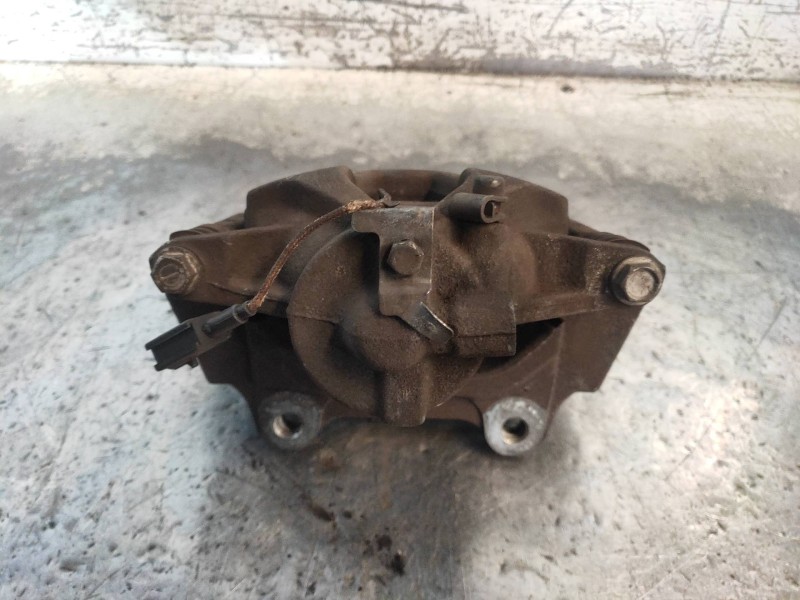 Recambio de pinza freno delantera derecha para opel combo d kasten l2h1 2,4t referencia OEM IAM   