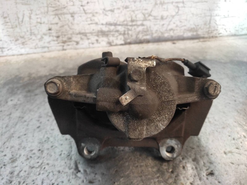Recambio de pinza freno delantera izquierda para opel combo d kasten l2h1 2,4t referencia OEM IAM   