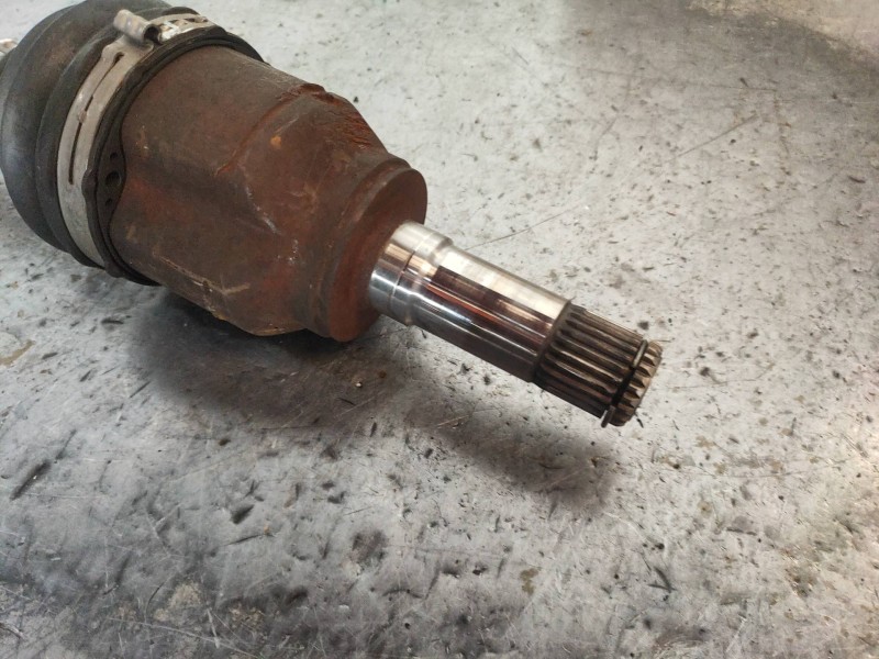 Recambio de transmision delantera izquierda para opel combo d kasten l2h1 2,4t referencia OEM IAM 51961297  