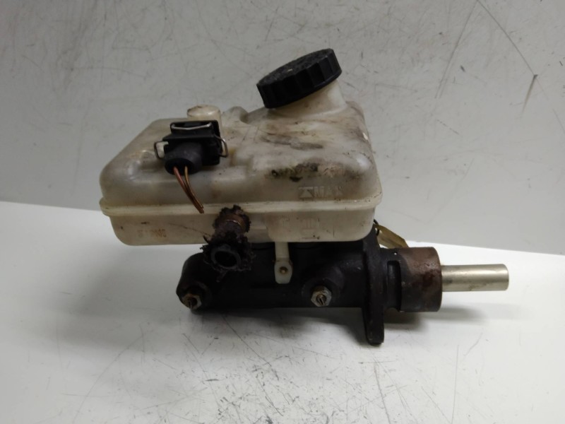 Recambio de bomba freno para mercedes sprinter 02.00  caja abierta, doble cab. 208 cdi (901.6/902.621-622) referencia OEM IAM A0