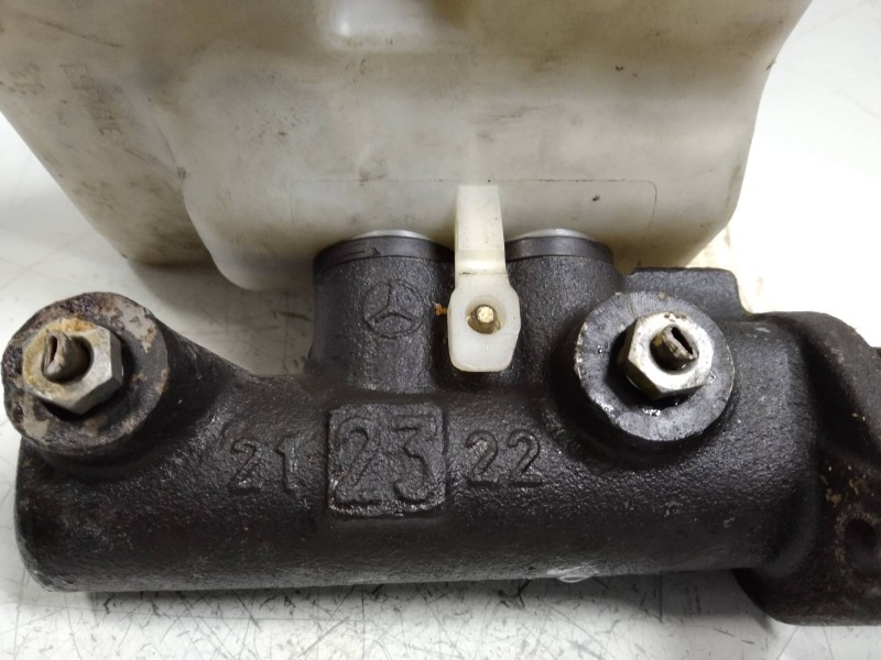 Recambio de bomba freno para mercedes sprinter 02.00  caja abierta, doble cab. 208 cdi (901.6/902.621-622) referencia OEM IAM A0