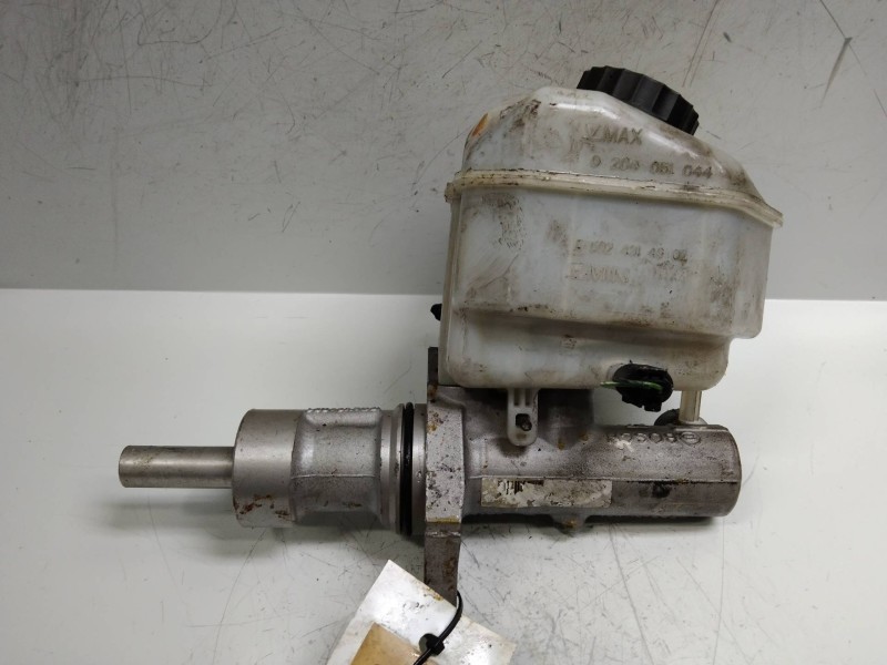 Recambio de bomba freno para mercedes sprinterii caja cerrada (desde 01.06) 2.1 cdi cat referencia OEM IAM A00043317601 204Y2402