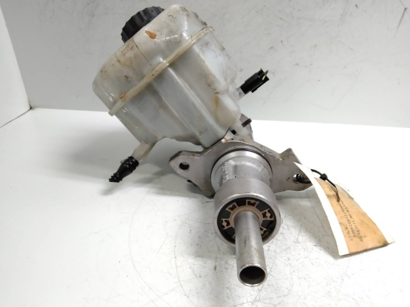 Recambio de bomba freno para mercedes sprinterii caja cerrada (desde 01.06) 2.1 cdi cat referencia OEM IAM A00043317601 204Y2402