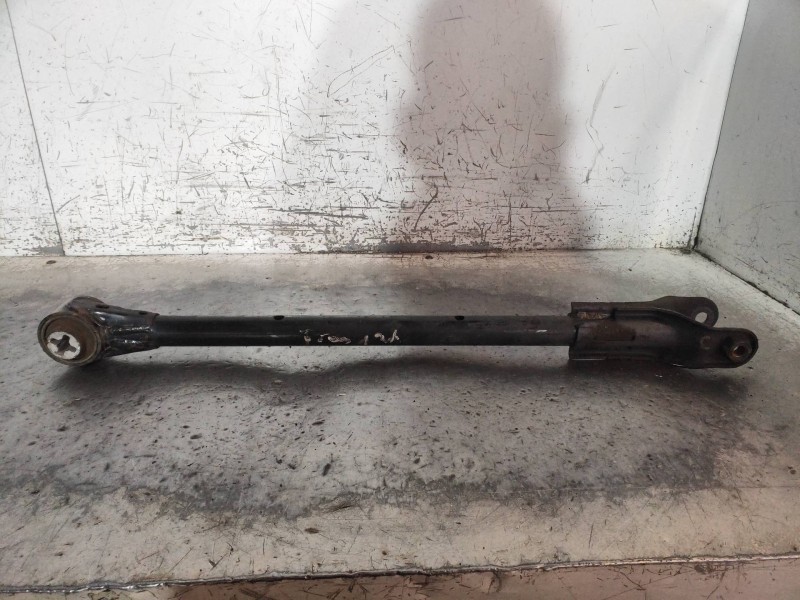 Recambio de brazo suspension inferior trasero izquierdo para opel combo d kasten l2h1 2,4t referencia OEM IAM   