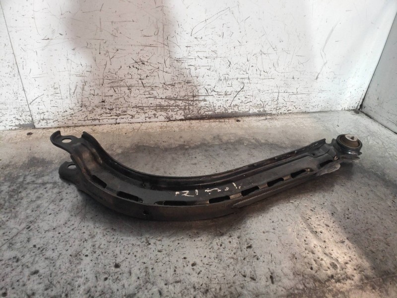 Recambio de brazo suspension superior trasero izquierdo para opel combo d kasten l2h1 2,4t referencia OEM IAM   