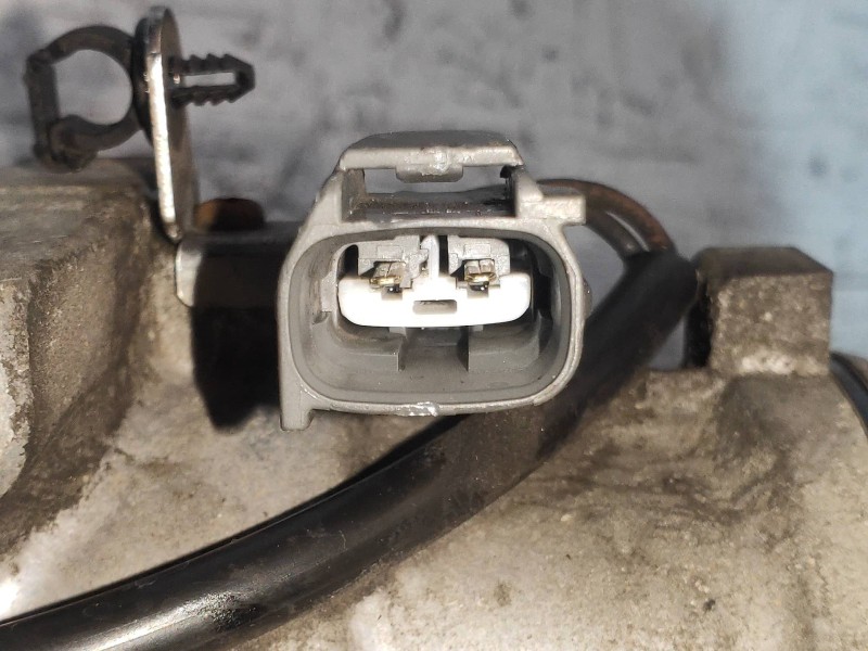 Recambio de compresor aire acondicionado para opel combo d kasten l2h1 2,4t referencia OEM IAM SD6V121921F 51893889 