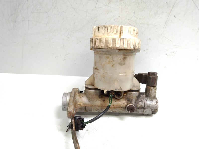 Recambio de bomba freno para mitsubishi l 200 (k6/7) 2.5 turbodiesel referencia OEM IAM   