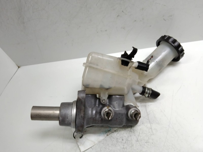 Recambio de bomba freno para mitsubishi outlander (cw0) 2.0 di-d invite referencia OEM IAM 220529   Recambio de bomba freno para mitsubishi outlander (cw0) 2.0 di-d invite referencia OEM IAM 220529