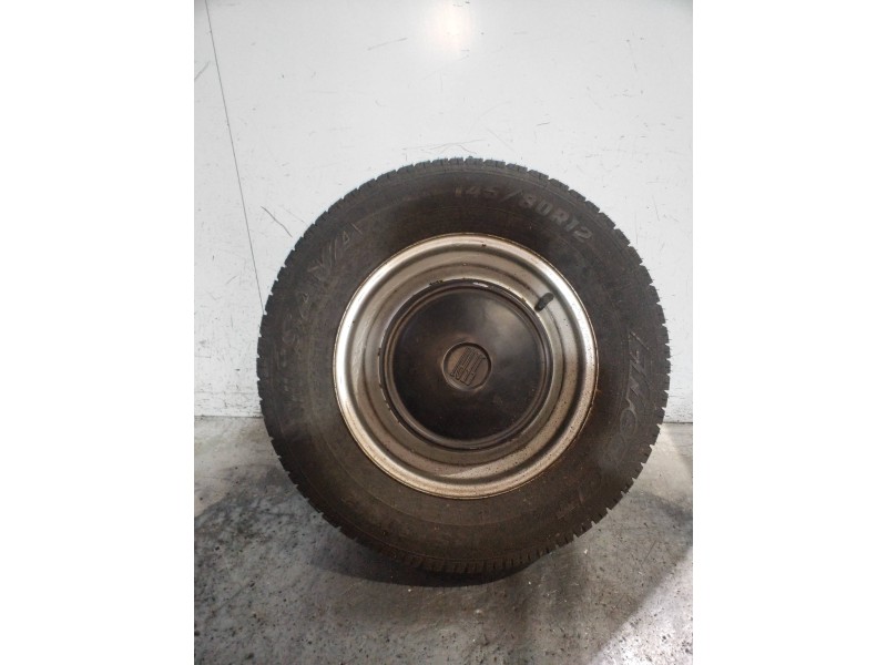 Recambio de juego llantas para seat 600 0.8 referencia OEM IAM  CUBIERTAS 145/80/12