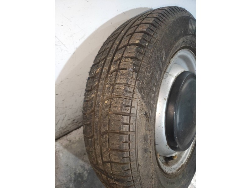 Recambio de juego llantas para seat 600 0.8 referencia OEM IAM  CUBIERTAS 145/80/12