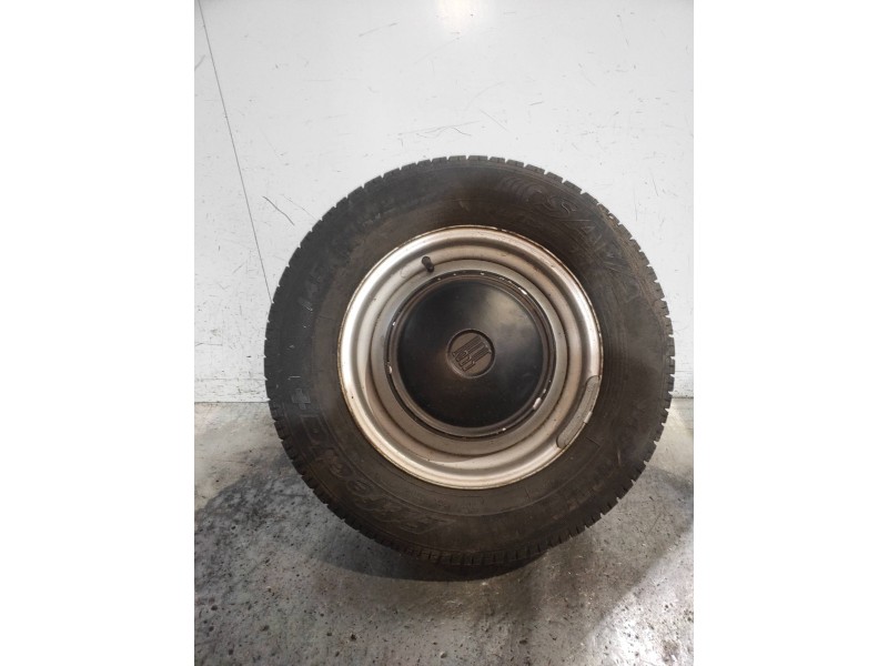 Recambio de juego llantas para seat 600 0.8 referencia OEM IAM  CUBIERTAS 145/80/12