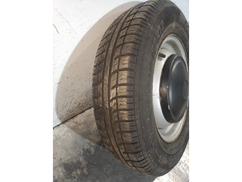 Recambio de juego llantas para seat 600 0.8 referencia OEM IAM  CUBIERTAS 145/80/12