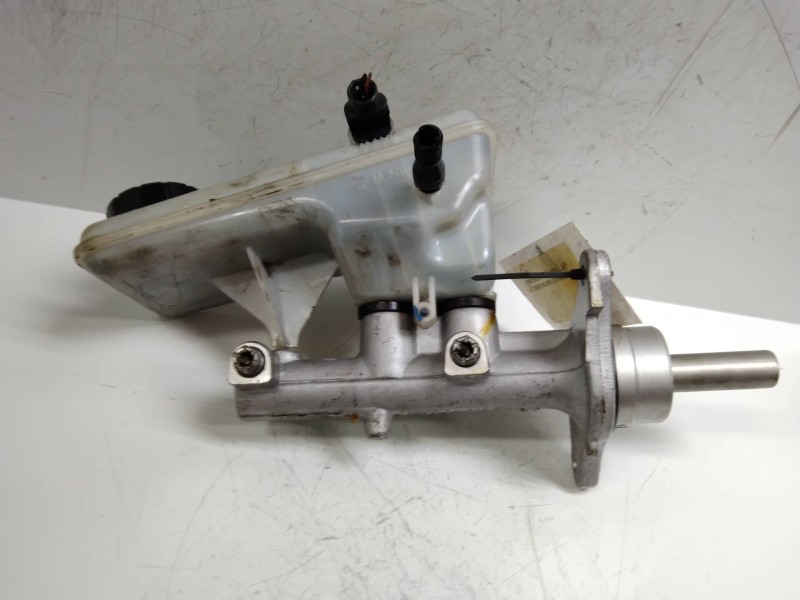 Recambio de bomba freno para nissan primastar (x..) 2.0 dci diesel referencia OEM IAM 425708  