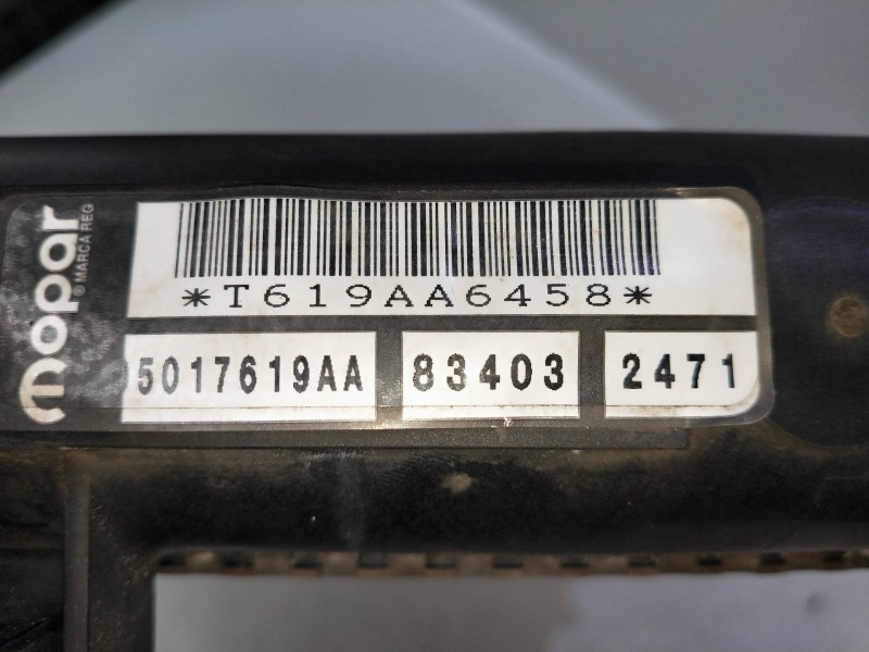 Recambio de radiador agua para chrysler sebring berlina (jr41) 2.0 16v cat referencia OEM IAM 5017619AA 83403 2471 