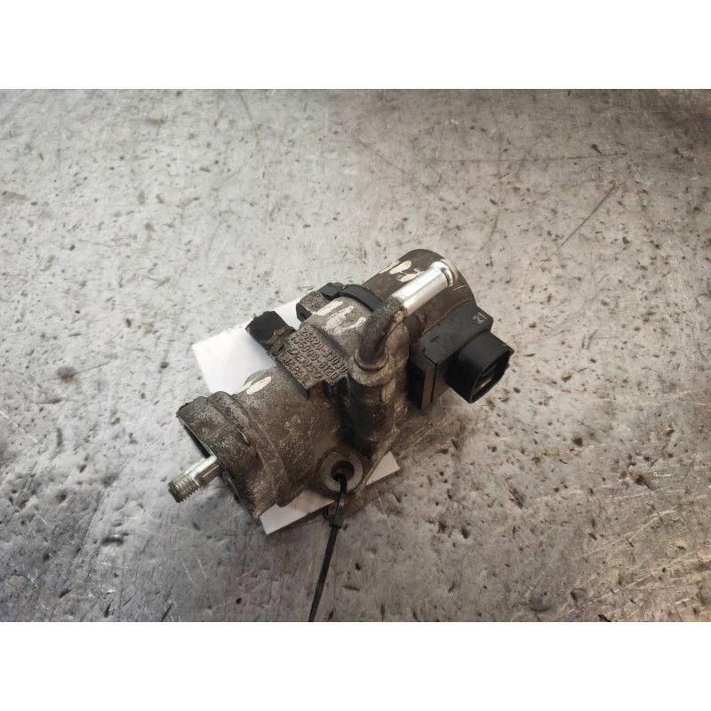 Recambio de valvula egr para toyota corolla (e12) 2.0 d-4d linea luna berlina referencia OEM IAM 2526033030 1350008120 