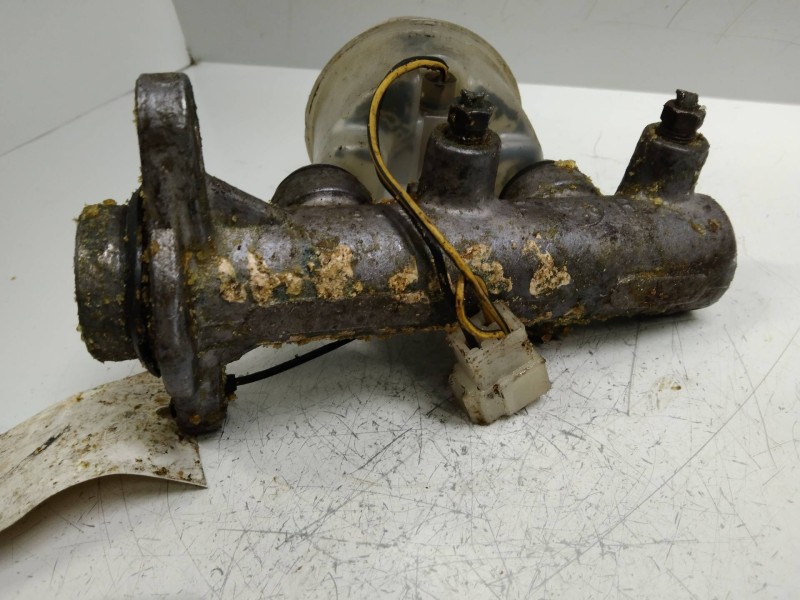 Recambio de bomba freno para opel frontera a 2.3 turbodiesel referencia OEM IAM    Recambio de bomba freno para opel frontera a 2.3 turbodiesel referencia OEM IAM