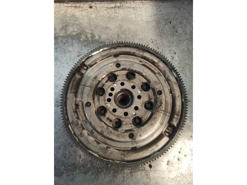 Recambio de kit embrague para mercedes sprinterii caja cerrada (desde 01.06) 210/213/216 cdi (906.611/613) referencia OEM IAM   