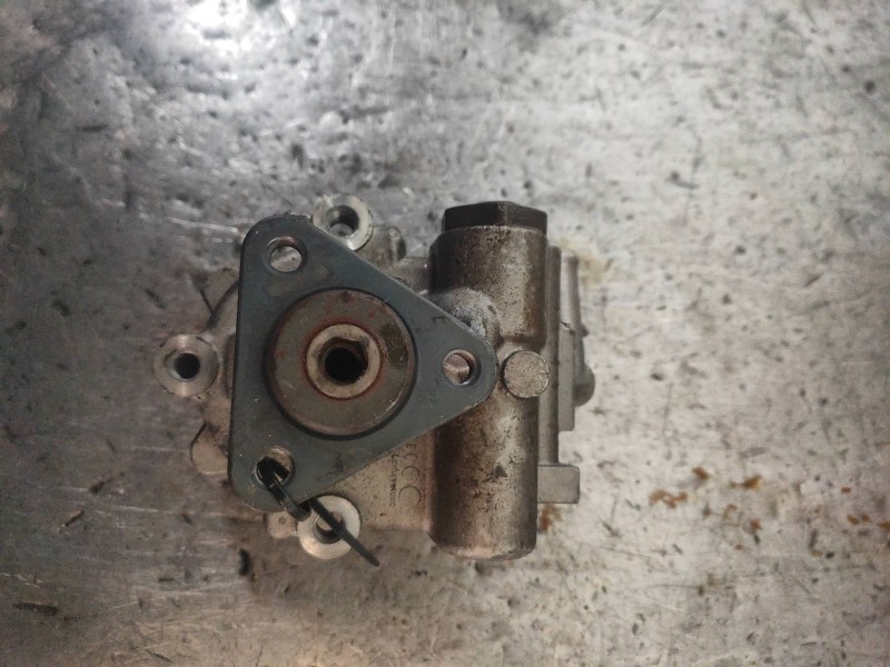 Recambio de bomba direccion para alfa romeo 147 (190) 1.6 t.spark distinctive referencia OEM IAM 7613955505  