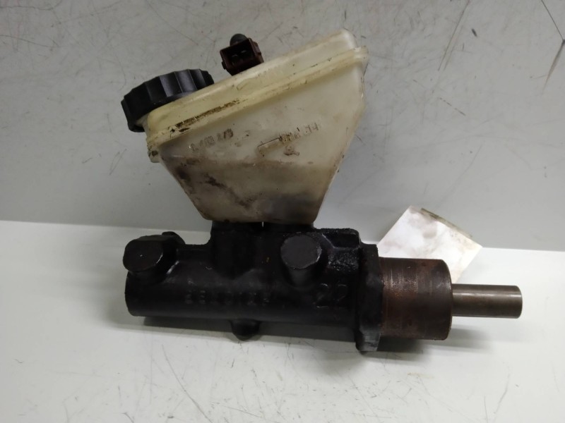 Recambio de bomba freno para peugeot 605 2.0 referencia OEM IAM 311858  