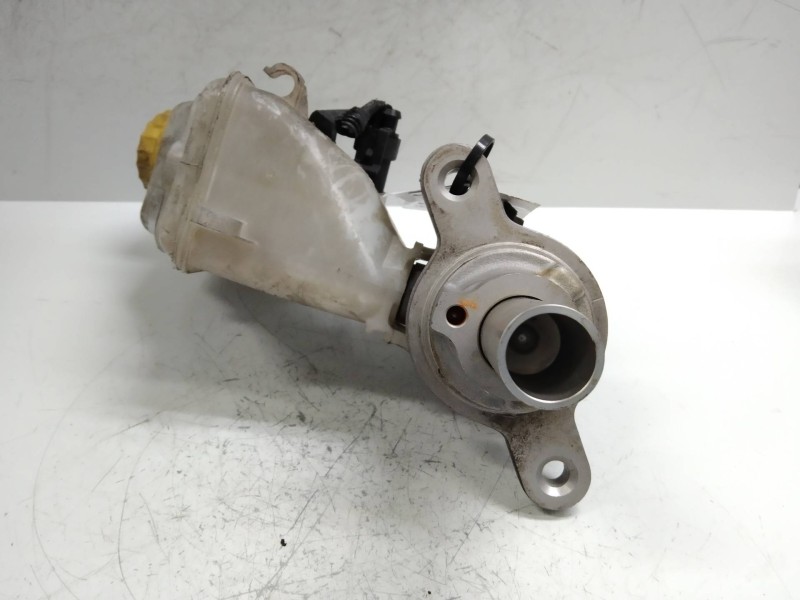 Recambio de bomba freno para peugeot bipper básico referencia OEM IAM 0204Y2438  