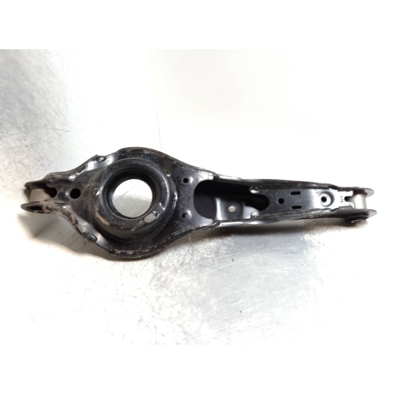 Recambio de brazo suspension inferior trasero izquierdo para mazda 3 berlina (bk) 1.6 cd diesel cat referencia OEM IAM   