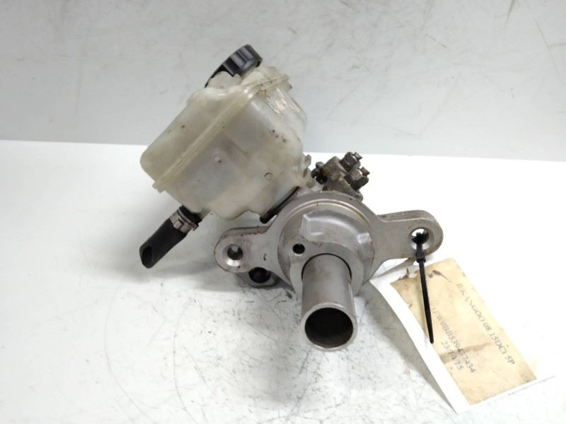 Recambio de bomba freno para renault kangoo 1.5 dci diesel cat referencia OEM IAM 0204Y2432  