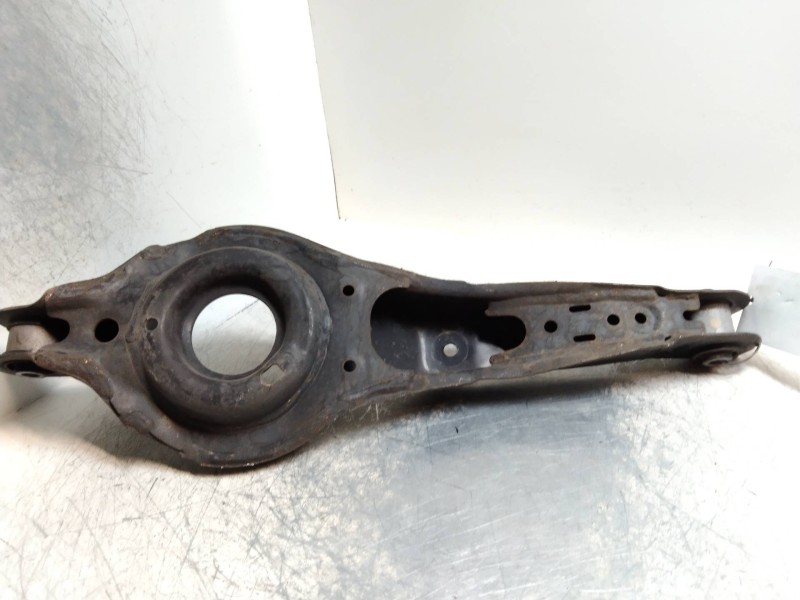 Recambio de brazo suspension inferior trasero izquierdo para mazda 3 lim. (bl) active referencia OEM IAM   