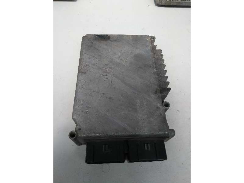 Recambio de centralita motor uce para chrysler town contry 3.8 referencia OEM IAM P04727208AG  