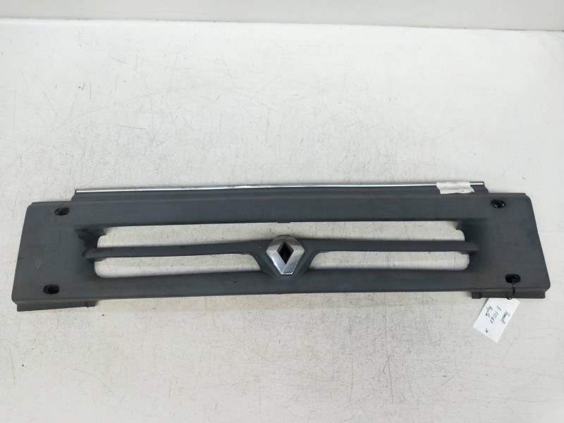 Recambio de rejilla delantera para renault b 120.65 sofim referencia OEM IAM   