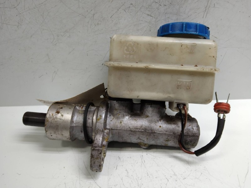 Recambio de bomba freno para ssangyong family 2.5 referencia OEM IAM 0BM0233   Recambio de bomba freno para ssangyong family 2.5 referencia OEM IAM 0BM0233