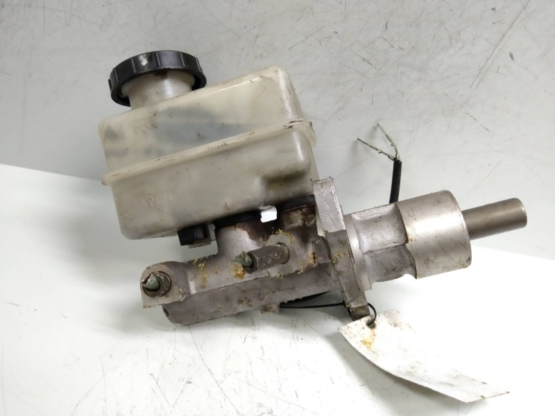 Recambio de bomba freno para ssangyong korando referencia OEM IAM 0BM0233  