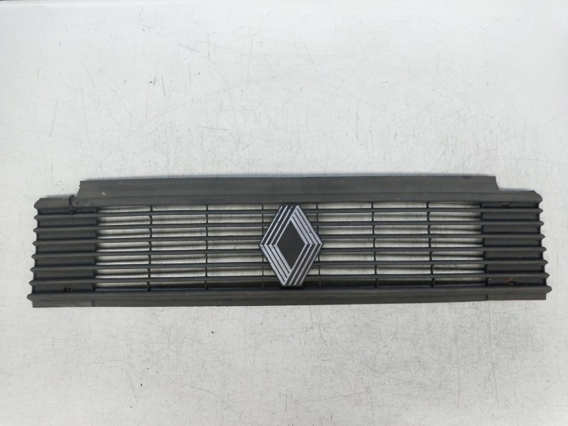 Recambio de rejilla delantera para renault trafic (desde 5.89) referencia OEM IAM   