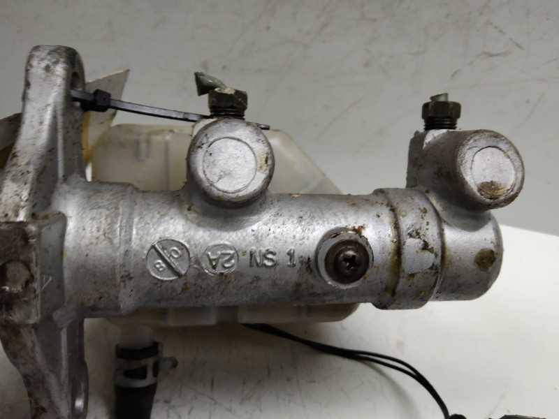 Recambio de bomba freno para toyota avensis berlina (t 22) 2.0 turbodiesel cat referencia OEM IAM   