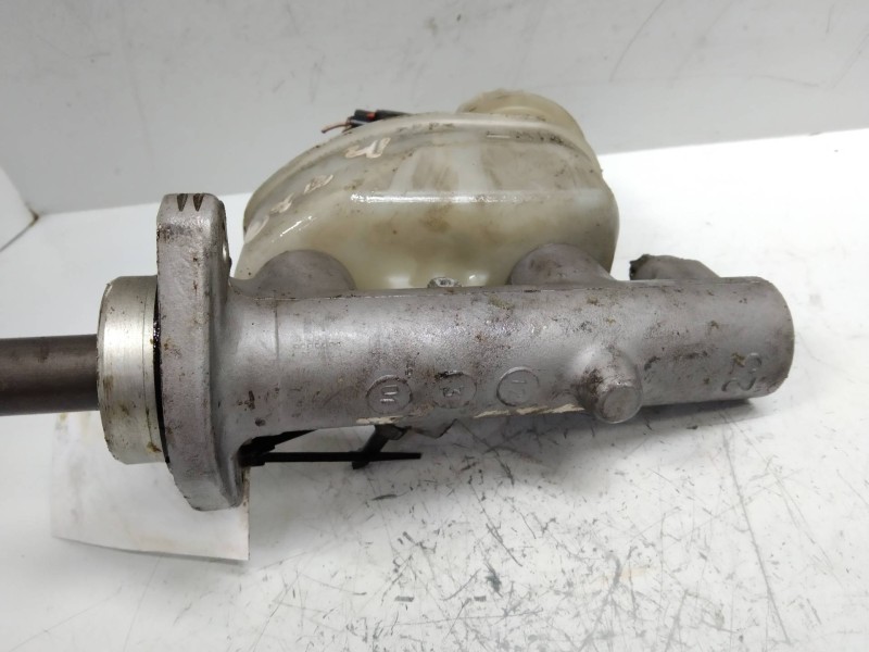 Recambio de bomba freno para toyota avensis berlina (t 22) 2.0 d4-d luna (4-ptas.) referencia OEM IAM    Recambio de bomba freno para toyota avensis berlina (t 22) 2.0 d4-d luna (4-ptas.) referencia OEM IAM