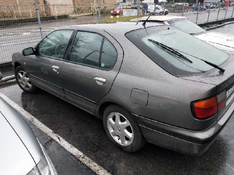 nissan primera berlina (p11) del año 1999