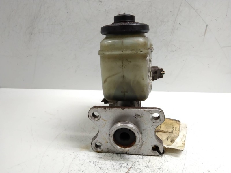 Recambio de bomba freno para toyota hilux 2.4 referencia OEM IAM   