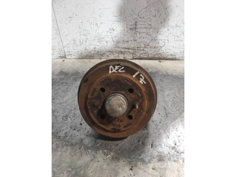 Recambio de mangueta delantera izquierda para seat 600 0.8 referencia OEM IAM   