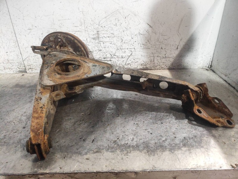 Recambio de mangueta trasera izquierda para seat 600 0.8 referencia OEM IAM   