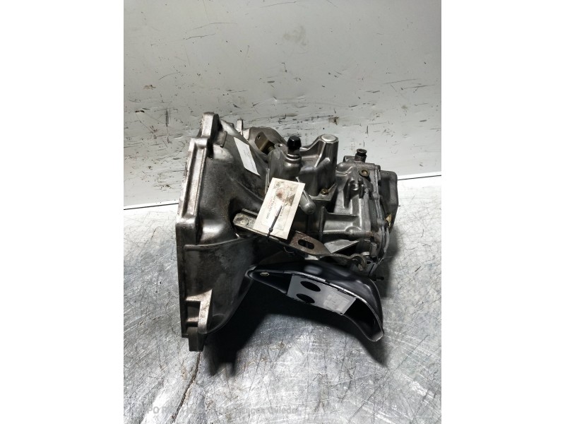 Recambio de caja cambios para opel vectra a 1.7 turbodiesel (17 dt / lu8) referencia OEM IAM F18W374 I074420022 W374