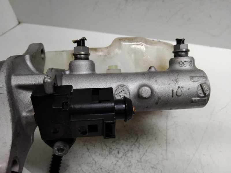 Recambio de bomba freno para volkswagen polo (6c1) 1.0 referencia OEM IAM   