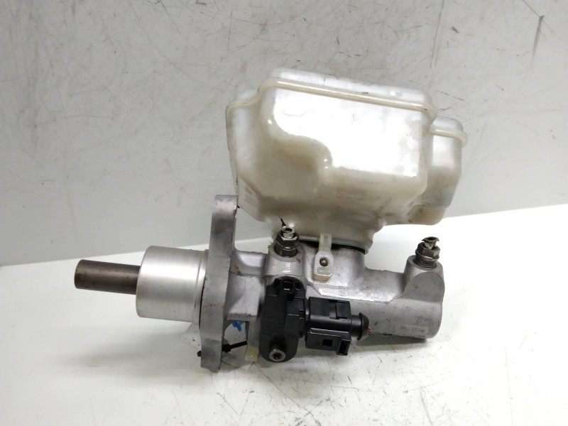 Recambio de bomba freno para volkswagen scirocco (137) 2.0 tdi (103kw) bluemotion referencia OEM IAM    Recambio de bomba freno para volkswagen scirocco (137) 2.0 tdi (103kw) bluemotion referencia OEM IAM