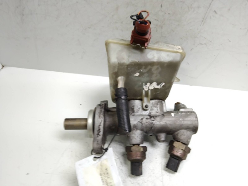 Recambio de bomba freno para volvo s60 berlina 2.4 diesel cat referencia OEM IAM 8646009  